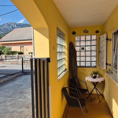 Apartman Davorka Karlobag Luaran gambar